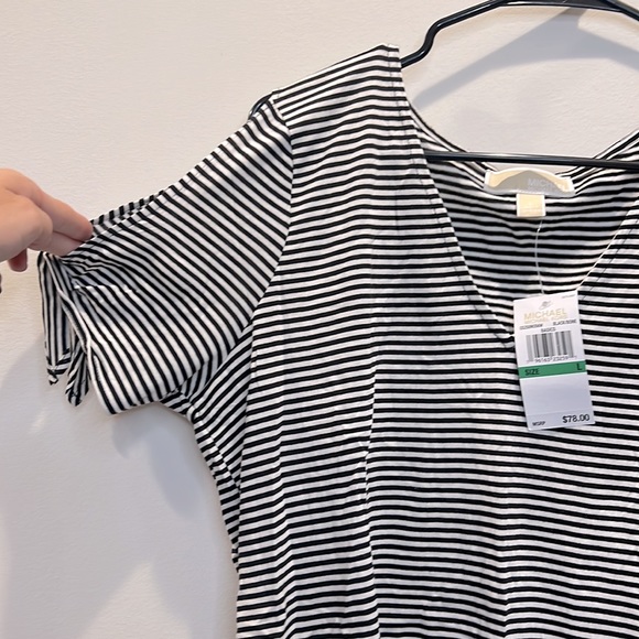 ❌SOLD❌Michael Kors Cold Shoulder Striped Top - Picture 2 of 5